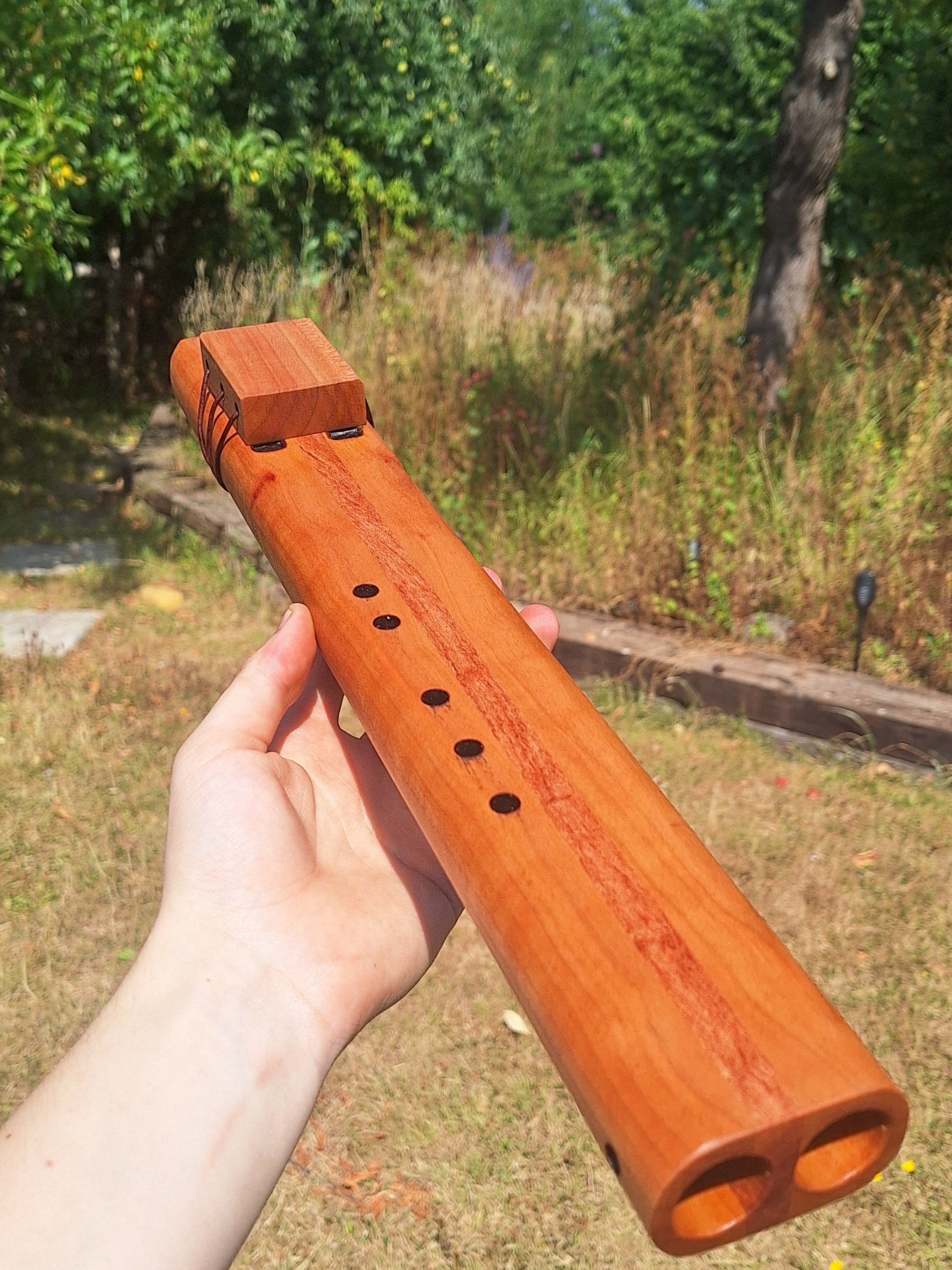 Mid Tone Drone Flute in A