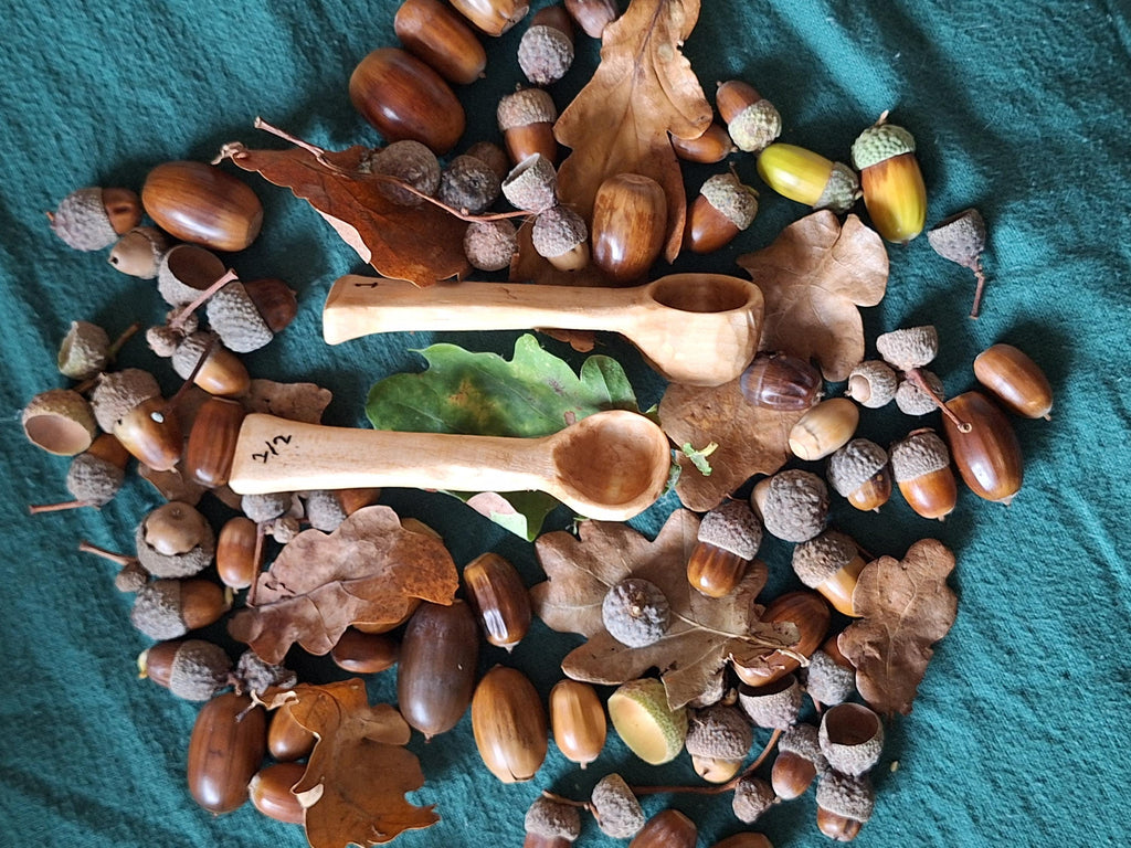 Handcarved wooden measuring spoon set of 2